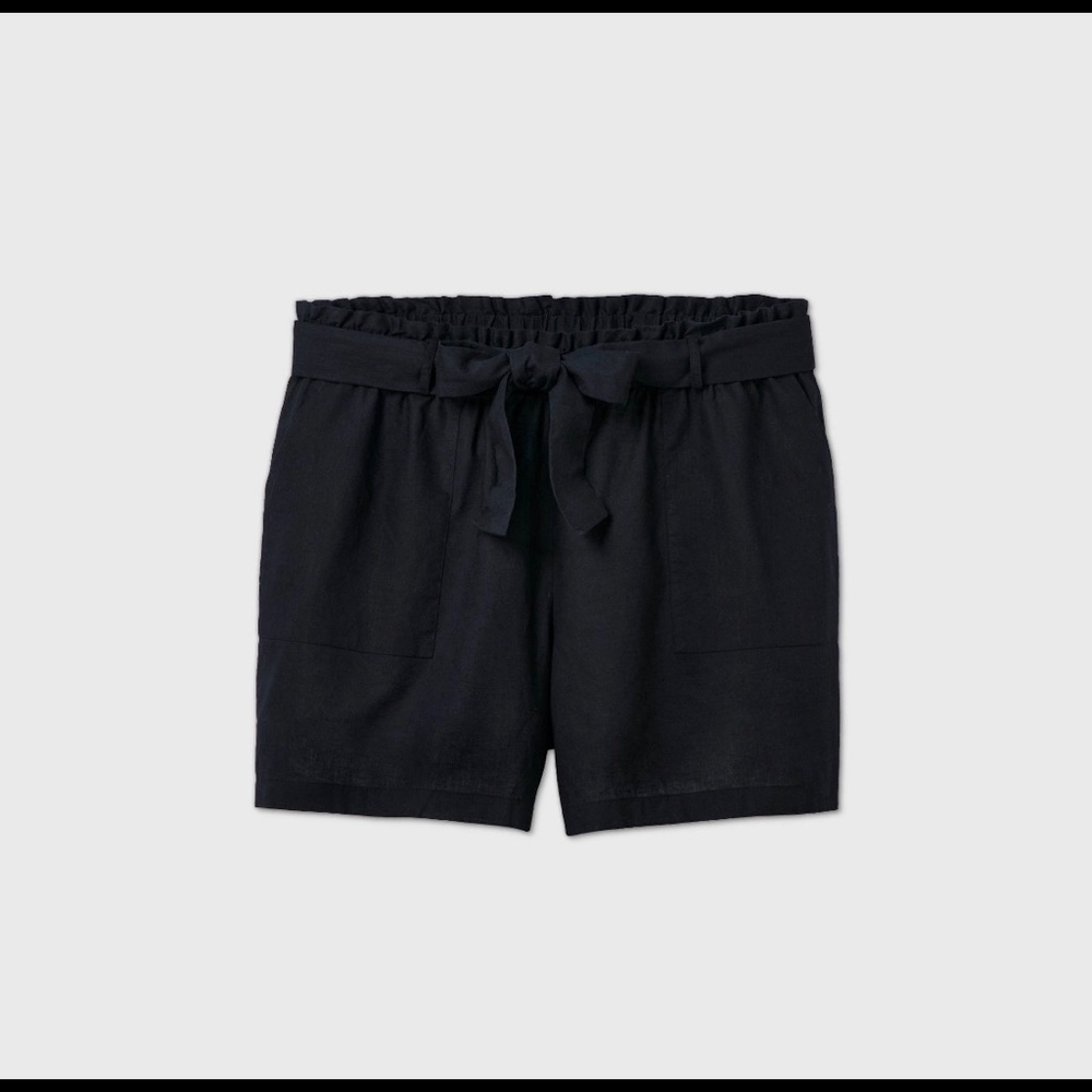 NWT Black Plus Size Paperbag Shorts Mid-rise
